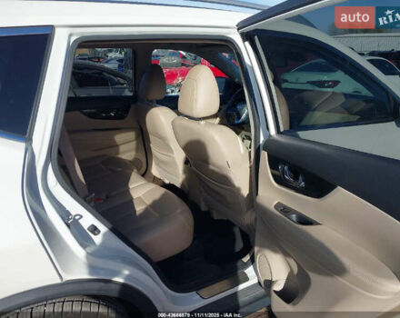 Ніссан Rogue, об'ємом двигуна 2.49 л та пробігом 154 тис. км за 2300 $, фото 7 на Automoto.ua