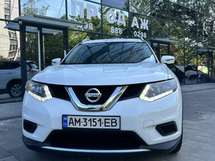 Ниссан Rogue 2015 в Житомире на Automoto.ua Ниссан Rogue, объемом двигателя 2.49 л и пробегом 75 тыс. км за 16000 $, фото 1 на Automoto.ua