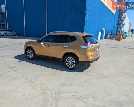 Желтый Ниссан Rogue, объемом двигателя 2.49 л и пробегом 186 тыс. км за 12600 $, фото 3 на Automoto.ua