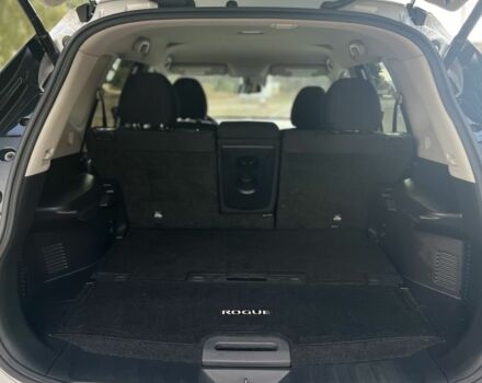 Серый Ниссан Rogue, объемом двигателя 0 л и пробегом 135 тыс. км за 14200 $, фото 6 на Automoto.ua