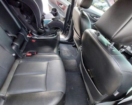 Серый Ниссан Rogue, объемом двигателя 2.5 л и пробегом 120 тыс. км за 16800 $, фото 7 на Automoto.ua