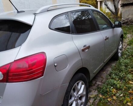 Ниссан Rogue 2013 в Черновцах на Automoto.ua Серый Ниссан Rogue, объемом двигателя 2 л и пробегом 150 тыс. км за 10000 $, фото 2 на Automoto.ua