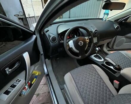 Сірий Ніссан Rogue, об'ємом двигуна 2.5 л та пробігом 180 тис. км за 7700 $, фото 13 на Automoto.ua