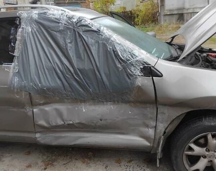 Серый Ниссан Rogue, объемом двигателя 2.5 л и пробегом 180 тыс. км за 6000 $, фото 6 на Automoto.ua