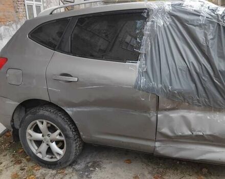 Серый Ниссан Rogue, объемом двигателя 2.5 л и пробегом 180 тыс. км за 6000 $, фото 5 на Automoto.ua