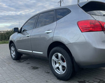 Сірий Ніссан Rogue, об'ємом двигуна 2.49 л та пробігом 370 тис. км за 7800 $, фото 4 на Automoto.ua