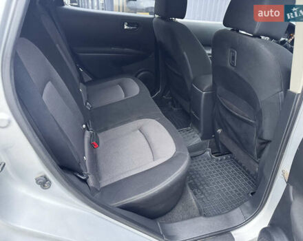 Серый Ниссан Rogue, объемом двигателя 2.5 л и пробегом 180 тыс. км за 7900 $, фото 10 на Automoto.ua