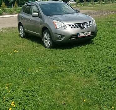 Серый Ниссан Rogue, объемом двигателя 2.5 л и пробегом 220 тыс. км за 10000 $, фото 14 на Automoto.ua