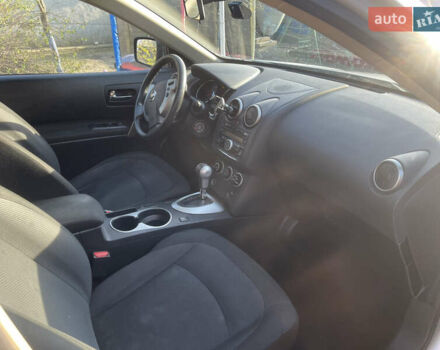 Сірий Ніссан Rogue, об'ємом двигуна 2.49 л та пробігом 198 тис. км за 9800 $, фото 6 на Automoto.ua