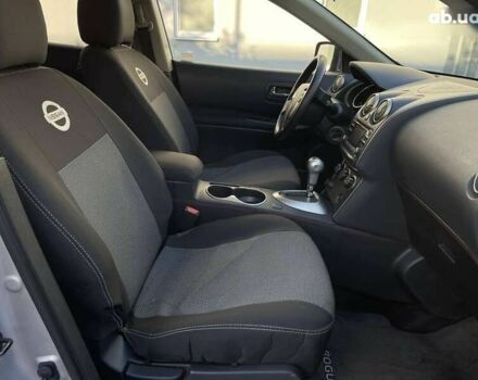 Сірий Ніссан Rogue, об'ємом двигуна 2.5 л та пробігом 234 тис. км за 9600 $, фото 19 на Automoto.ua
