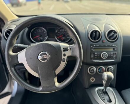 Серый Ниссан Rogue, объемом двигателя 2.5 л и пробегом 134 тыс. км за 8250 $, фото 3 на Automoto.ua