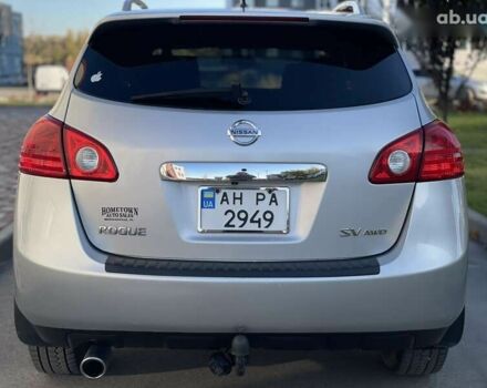 Сірий Ніссан Rogue, об'ємом двигуна 2.5 л та пробігом 234 тис. км за 9600 $, фото 4 на Automoto.ua