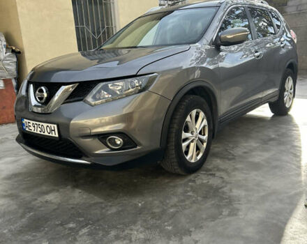 Серый Ниссан Rogue, объемом двигателя 2.5 л и пробегом 226 тыс. км за 11300 $, фото 3 на Automoto.ua