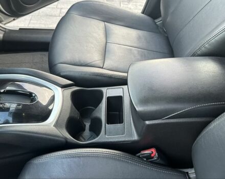 Серый Ниссан Rogue, объемом двигателя 2.5 л и пробегом 300 тыс. км за 9900 $, фото 16 на Automoto.ua