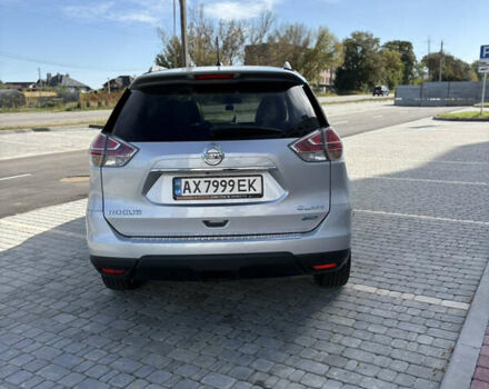 Серый Ниссан Rogue, объемом двигателя 2.49 л и пробегом 189 тыс. км за 12750 $, фото 3 на Automoto.ua