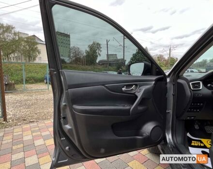 Серый Ниссан Rogue, объемом двигателя 2.5 л и пробегом 143 тыс. км за 13700 $, фото 8 на Automoto.ua