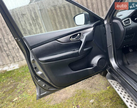 Сірий Ніссан Rogue, об'ємом двигуна 2.49 л та пробігом 209 тис. км за 11300 $, фото 32 на Automoto.ua