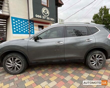 Серый Ниссан Rogue, объемом двигателя 2.5 л и пробегом 143 тыс. км за 13700 $, фото 3 на Automoto.ua