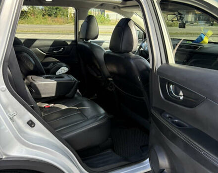 Серый Ниссан Rogue, объемом двигателя 2.49 л и пробегом 189 тыс. км за 12750 $, фото 10 на Automoto.ua