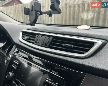 Сірий Ніссан Rogue, об'ємом двигуна 2.49 л та пробігом 209 тис. км за 11300 $, фото 46 на Automoto.ua