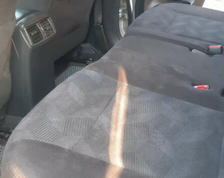 Серый Ниссан Rogue, объемом двигателя 2.5 л и пробегом 175 тыс. км за 11500 $, фото 23 на Automoto.ua