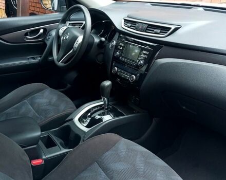 Серый Ниссан Rogue, объемом двигателя 2.5 л и пробегом 160 тыс. км за 12300 $, фото 8 на Automoto.ua