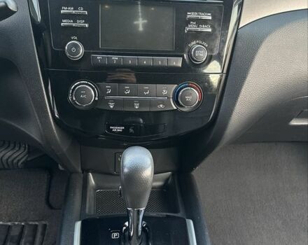 Серый Ниссан Rogue, объемом двигателя 2.5 л и пробегом 300 тыс. км за 9900 $, фото 20 на Automoto.ua