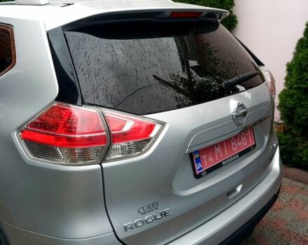 Серый Ниссан Rogue, объемом двигателя 2.5 л и пробегом 160 тыс. км за 12300 $, фото 2 на Automoto.ua