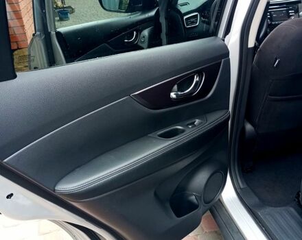 Серый Ниссан Rogue, объемом двигателя 2.5 л и пробегом 160 тыс. км за 12300 $, фото 4 на Automoto.ua