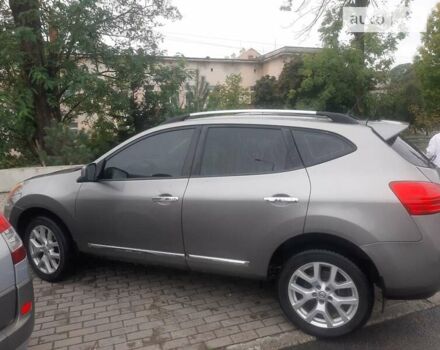 Серый Ниссан Rogue, объемом двигателя 2.5 л и пробегом 200 тыс. км за 8700 $, фото 4 на Automoto.ua