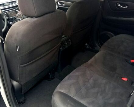 Серый Ниссан Rogue, объемом двигателя 2.5 л и пробегом 160 тыс. км за 12300 $, фото 5 на Automoto.ua