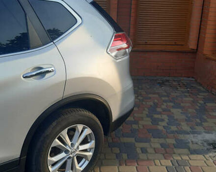 Серый Ниссан Rogue, объемом двигателя 2.5 л и пробегом 175 тыс. км за 11500 $, фото 4 на Automoto.ua