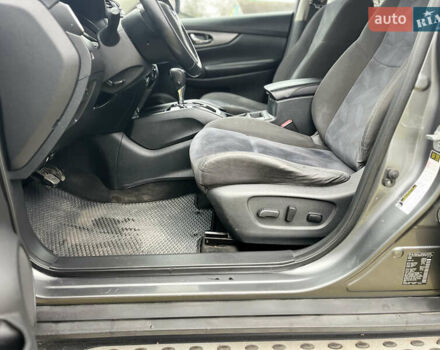 Сірий Ніссан Rogue, об'ємом двигуна 2.49 л та пробігом 209 тис. км за 11300 $, фото 33 на Automoto.ua