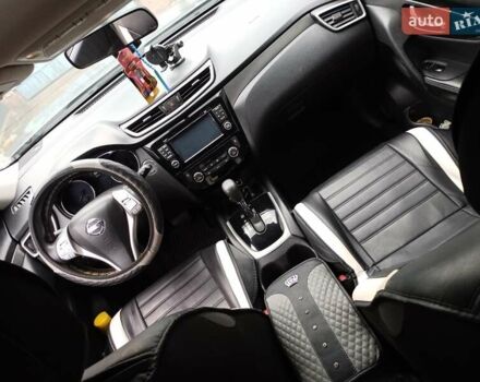 Серый Ниссан Rogue, объемом двигателя 0 л и пробегом 127 тыс. км за 13200 $, фото 7 на Automoto.ua