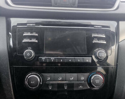 Серый Ниссан Rogue, объемом двигателя 2.49 л и пробегом 164 тыс. км за 11000 $, фото 9 на Automoto.ua