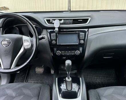 Серый Ниссан Rogue, объемом двигателя 2.49 л и пробегом 167 тыс. км за 13500 $, фото 2 на Automoto.ua