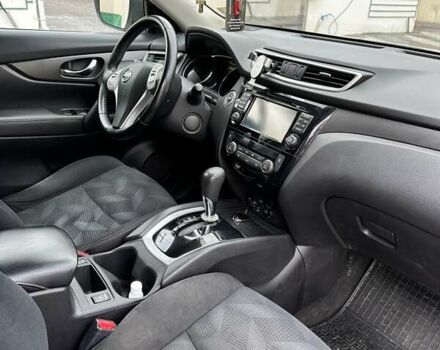 Серый Ниссан Rogue, объемом двигателя 2.49 л и пробегом 167 тыс. км за 13500 $, фото 11 на Automoto.ua