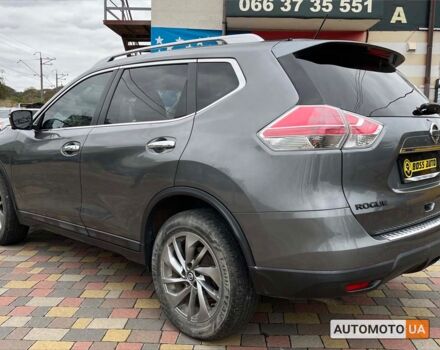 Серый Ниссан Rogue, объемом двигателя 2.5 л и пробегом 143 тыс. км за 13700 $, фото 4 на Automoto.ua