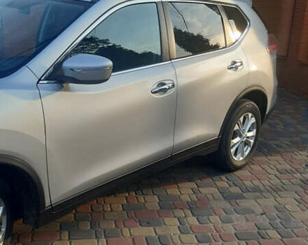 Серый Ниссан Rogue, объемом двигателя 2.5 л и пробегом 175 тыс. км за 11500 $, фото 3 на Automoto.ua