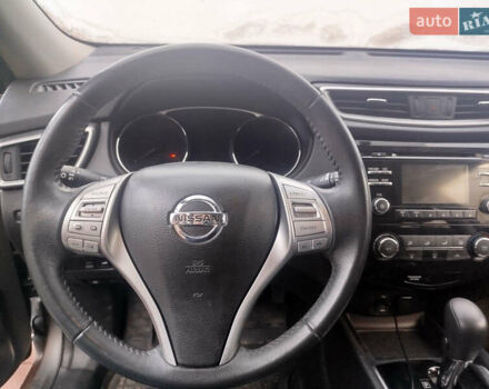 Серый Ниссан Rogue, объемом двигателя 2.49 л и пробегом 164 тыс. км за 11000 $, фото 7 на Automoto.ua