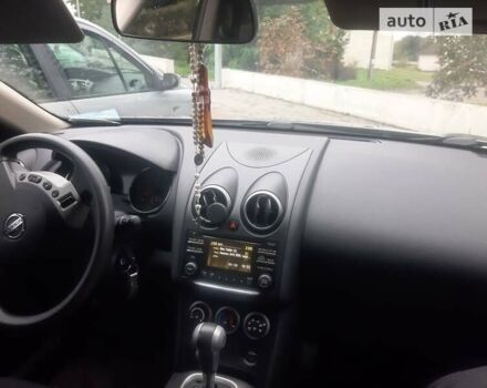 Серый Ниссан Rogue, объемом двигателя 2.5 л и пробегом 200 тыс. км за 8700 $, фото 5 на Automoto.ua