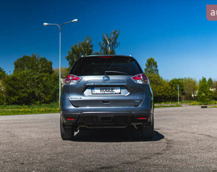 Серый Ниссан Rogue, объемом двигателя 2.5 л и пробегом 168 тыс. км за 13300 $, фото 5 на Automoto.ua