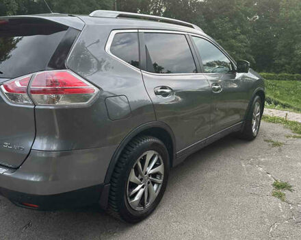 Ніссан Rogue 2014 у Києві на Automoto.ua Сірий Ніссан Rogue, об'ємом двигуна 2.5 л та пробігом 200 тис. км за 15000 $, фото 1 на Automoto.ua