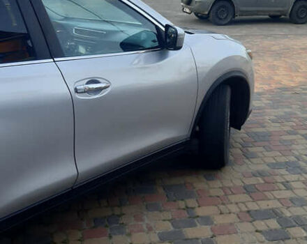 Серый Ниссан Rogue, объемом двигателя 2.5 л и пробегом 175 тыс. км за 11500 $, фото 7 на Automoto.ua