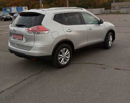 Серый Ниссан Rogue, объемом двигателя 2.5 л и пробегом 160 тыс. км за 11800 $, фото 2 на Automoto.ua
