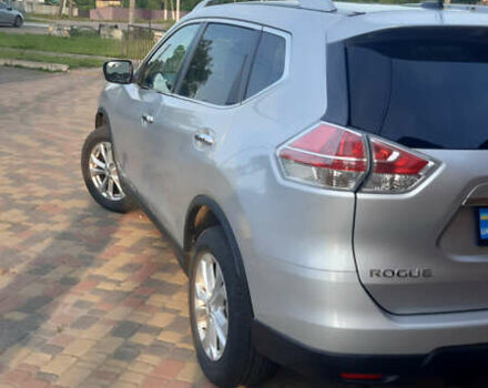 Серый Ниссан Rogue, объемом двигателя 2.5 л и пробегом 175 тыс. км за 11500 $, фото 1 на Automoto.ua