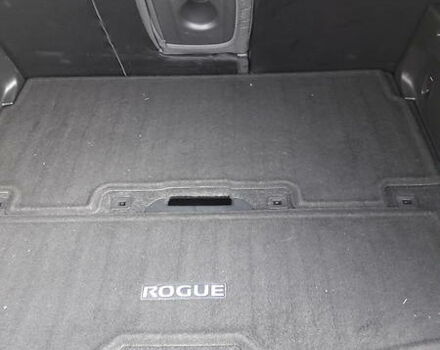 Сірий Ніссан Rogue, об'ємом двигуна 0 л та пробігом 103 тис. км за 15000 $, фото 5 на Automoto.ua