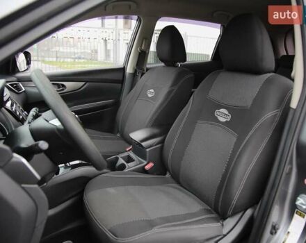 Серый Ниссан Rogue, объемом двигателя 2.49 л и пробегом 186 тыс. км за 13500 $, фото 6 на Automoto.ua