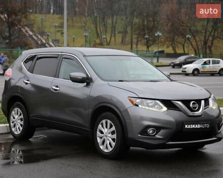 Серый Ниссан Rogue, объемом двигателя 2.49 л и пробегом 186 тыс. км за 13500 $, фото 2 на Automoto.ua
