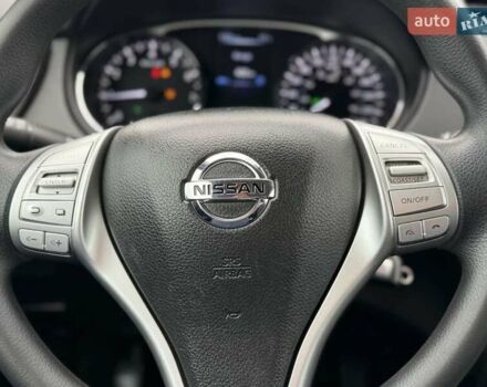 Серый Ниссан Rogue, объемом двигателя 2.5 л и пробегом 140 тыс. км за 8250 $, фото 10 на Automoto.ua